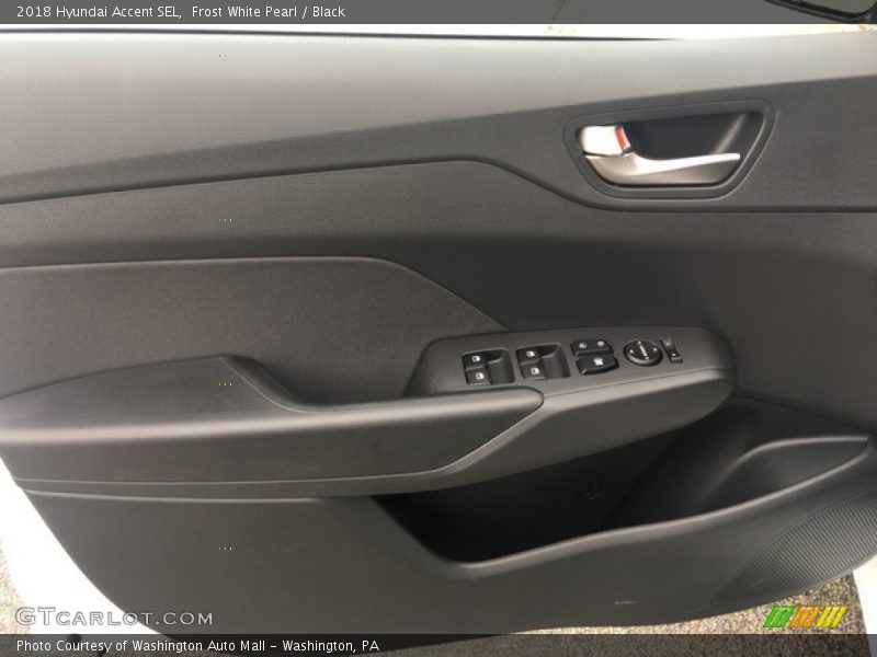 Frost White Pearl / Black 2018 Hyundai Accent SEL