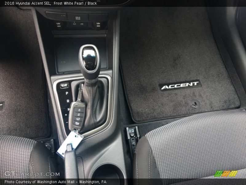 Frost White Pearl / Black 2018 Hyundai Accent SEL