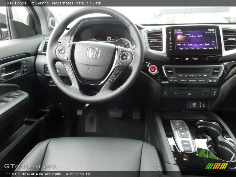Modern Steel Metallic / Black 2017 Honda Pilot Touring