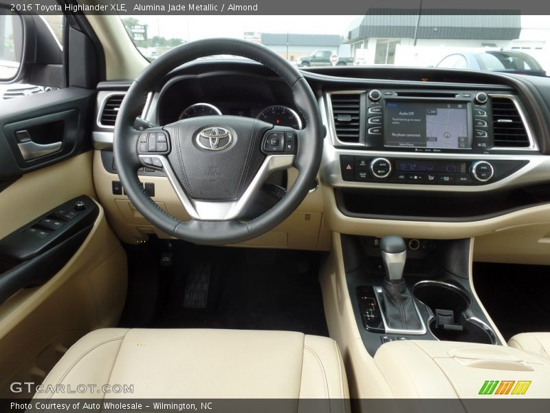 Alumina Jade Metallic / Almond 2016 Toyota Highlander XLE