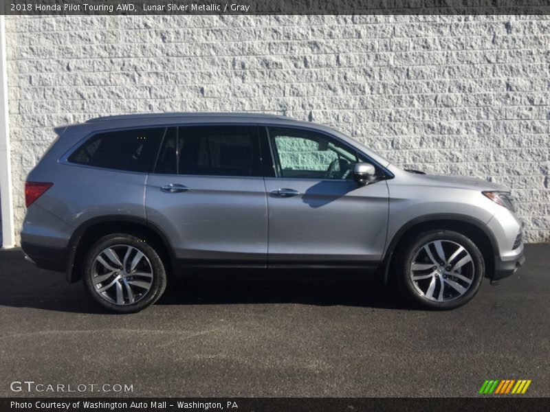 Lunar Silver Metallic / Gray 2018 Honda Pilot Touring AWD