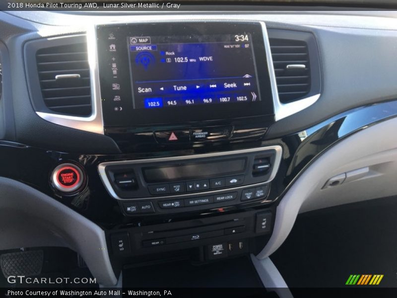 Lunar Silver Metallic / Gray 2018 Honda Pilot Touring AWD