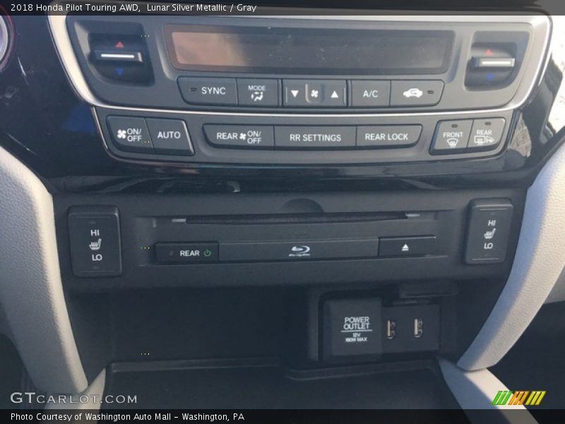 Lunar Silver Metallic / Gray 2018 Honda Pilot Touring AWD