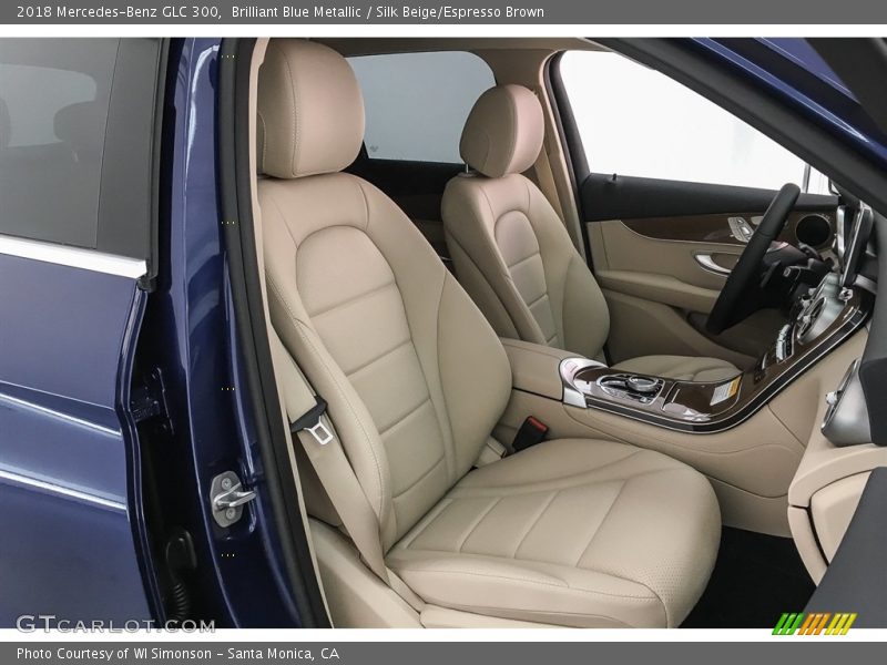 Brilliant Blue Metallic / Silk Beige/Espresso Brown 2018 Mercedes-Benz GLC 300