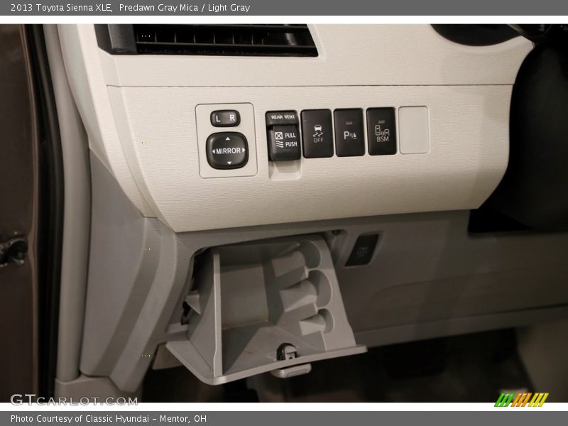 Predawn Gray Mica / Light Gray 2013 Toyota Sienna XLE