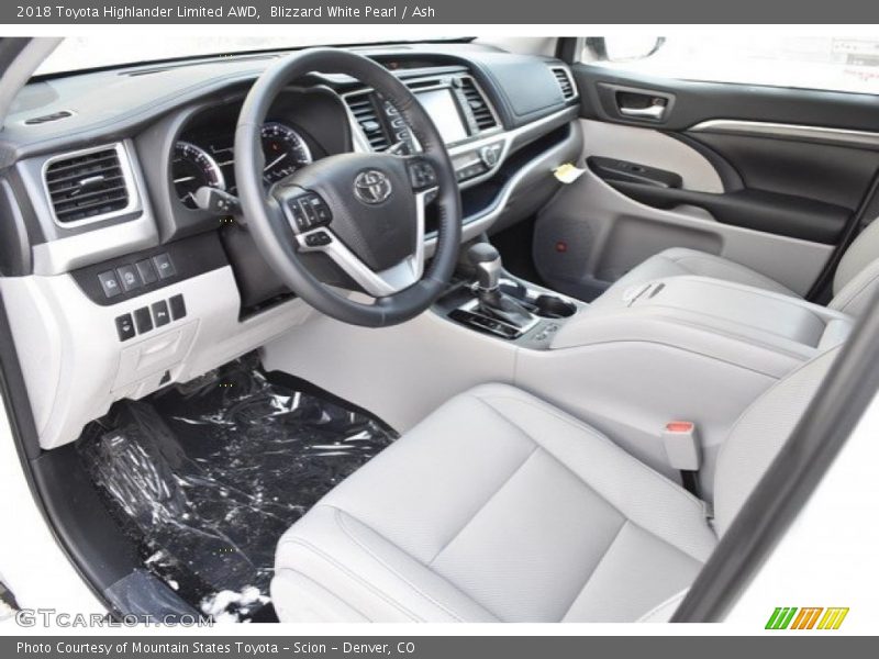 Blizzard White Pearl / Ash 2018 Toyota Highlander Limited AWD