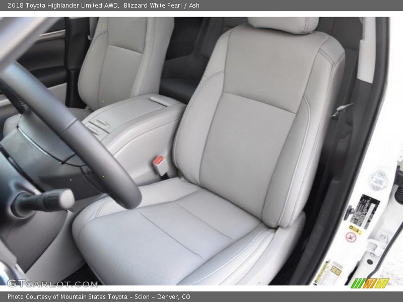 Blizzard White Pearl / Ash 2018 Toyota Highlander Limited AWD