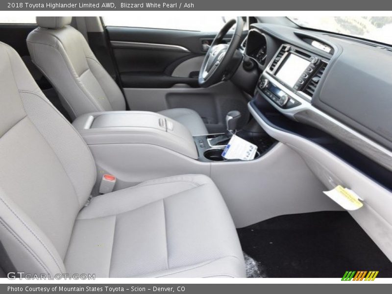 Blizzard White Pearl / Ash 2018 Toyota Highlander Limited AWD