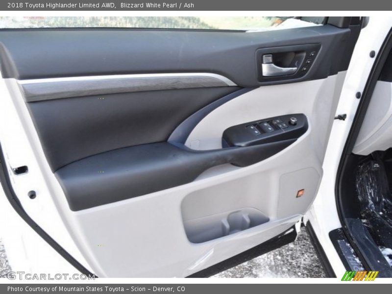 Blizzard White Pearl / Ash 2018 Toyota Highlander Limited AWD