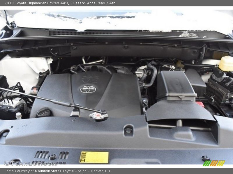 Blizzard White Pearl / Ash 2018 Toyota Highlander Limited AWD
