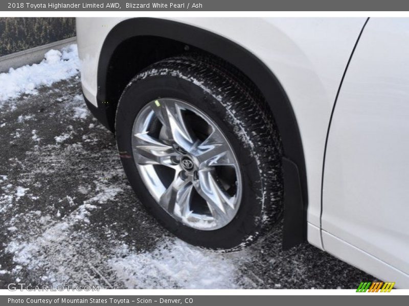 Blizzard White Pearl / Ash 2018 Toyota Highlander Limited AWD