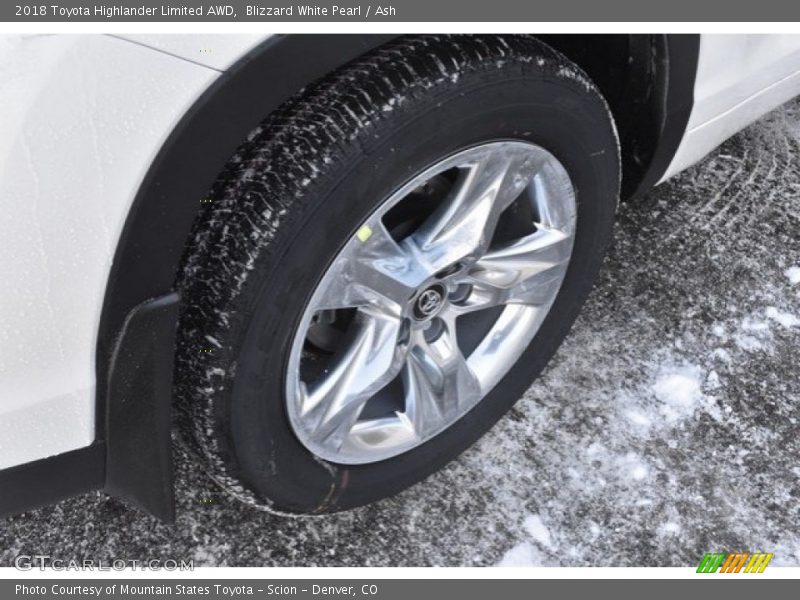Blizzard White Pearl / Ash 2018 Toyota Highlander Limited AWD