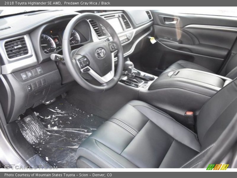 Predawn Gray Mica / Black 2018 Toyota Highlander SE AWD