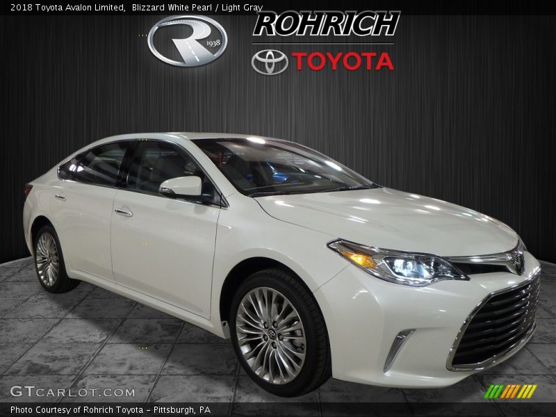Blizzard White Pearl / Light Gray 2018 Toyota Avalon Limited