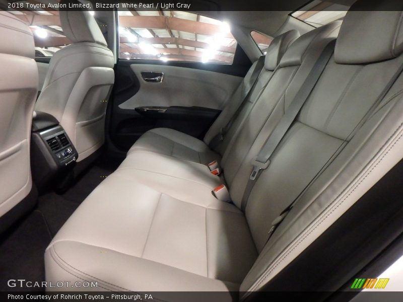 Blizzard White Pearl / Light Gray 2018 Toyota Avalon Limited
