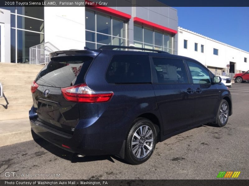Parisian Night Pearl / Gray 2018 Toyota Sienna LE AWD