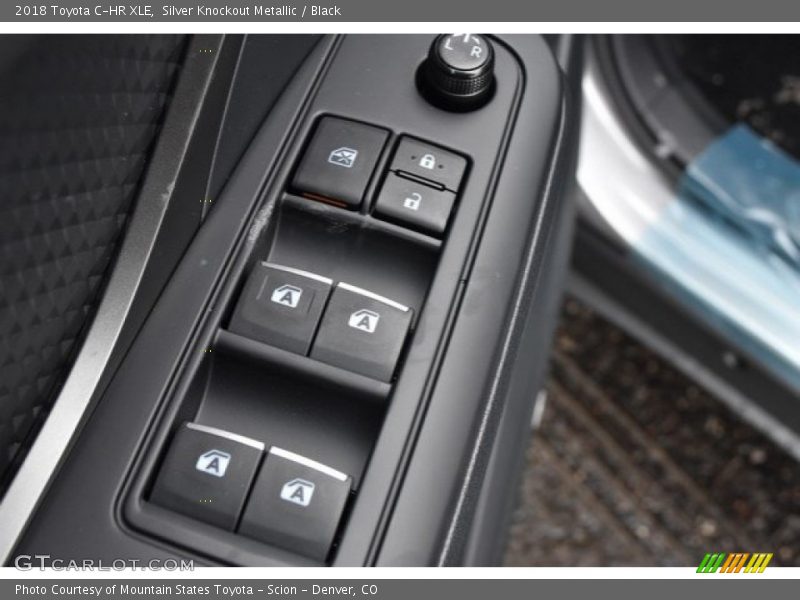 Silver Knockout Metallic / Black 2018 Toyota C-HR XLE