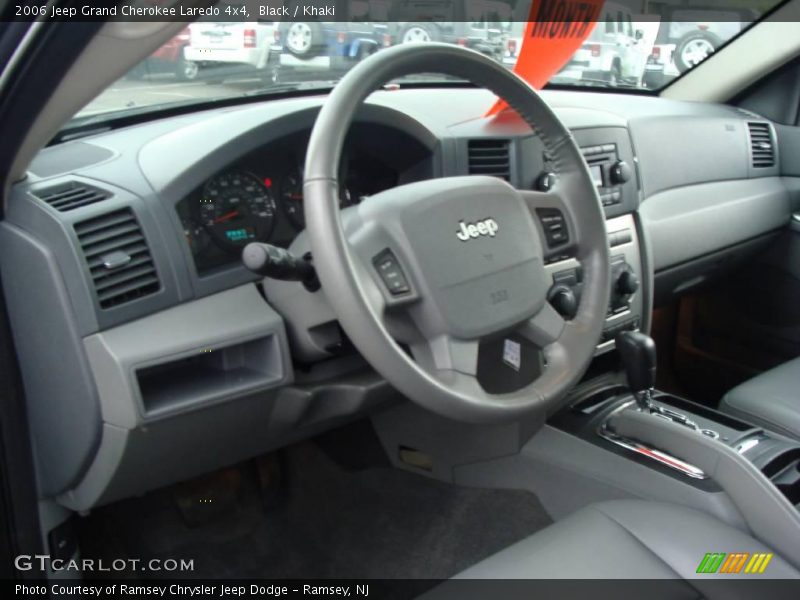 Black / Khaki 2006 Jeep Grand Cherokee Laredo 4x4