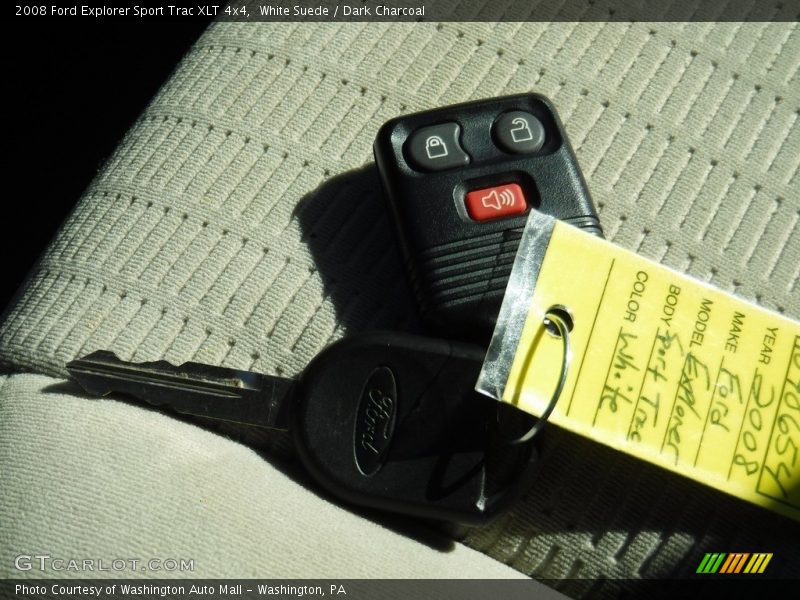 White Suede / Dark Charcoal 2008 Ford Explorer Sport Trac XLT 4x4