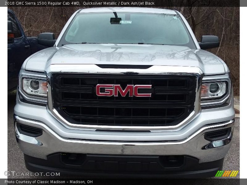 Quicksilver Metallic / Dark Ash/Jet Black 2018 GMC Sierra 1500 Regular Cab 4WD