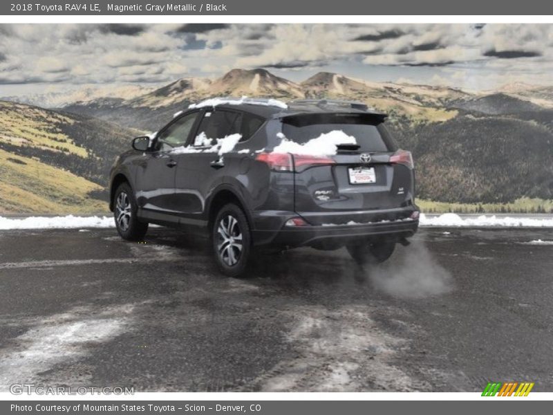 Magnetic Gray Metallic / Black 2018 Toyota RAV4 LE