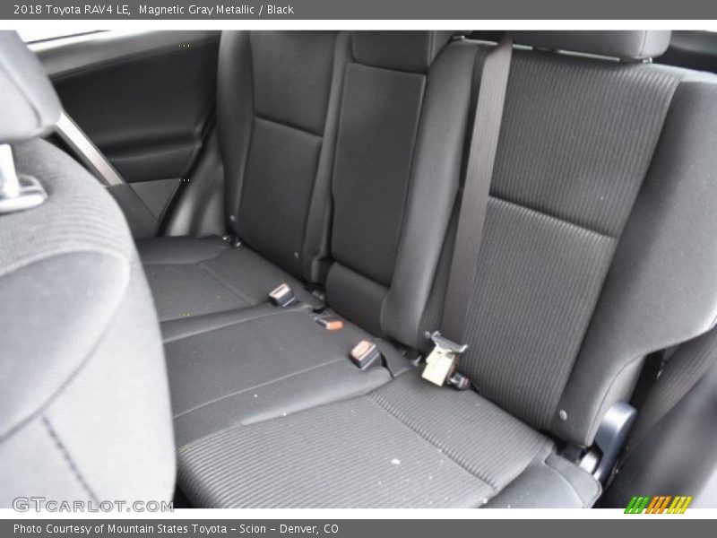 Magnetic Gray Metallic / Black 2018 Toyota RAV4 LE