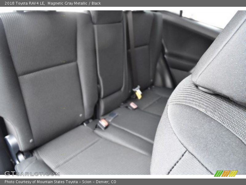 Magnetic Gray Metallic / Black 2018 Toyota RAV4 LE