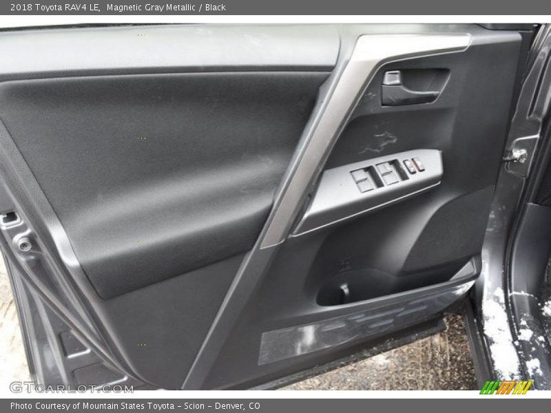 Magnetic Gray Metallic / Black 2018 Toyota RAV4 LE