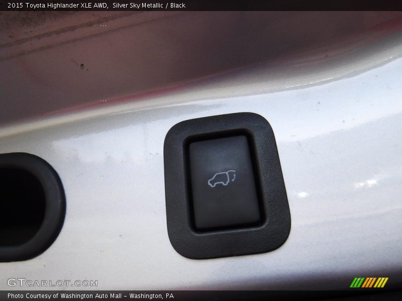 Silver Sky Metallic / Black 2015 Toyota Highlander XLE AWD