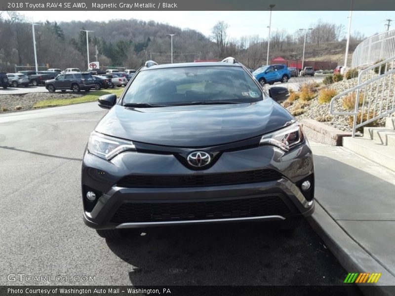 Magnetic Gray Metallic / Black 2018 Toyota RAV4 SE AWD