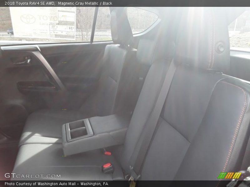 Magnetic Gray Metallic / Black 2018 Toyota RAV4 SE AWD
