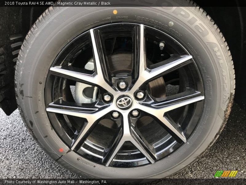 Magnetic Gray Metallic / Black 2018 Toyota RAV4 SE AWD