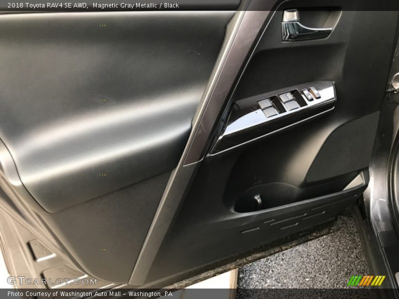 Magnetic Gray Metallic / Black 2018 Toyota RAV4 SE AWD