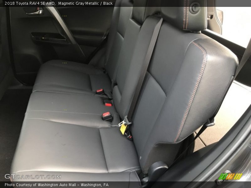 Magnetic Gray Metallic / Black 2018 Toyota RAV4 SE AWD