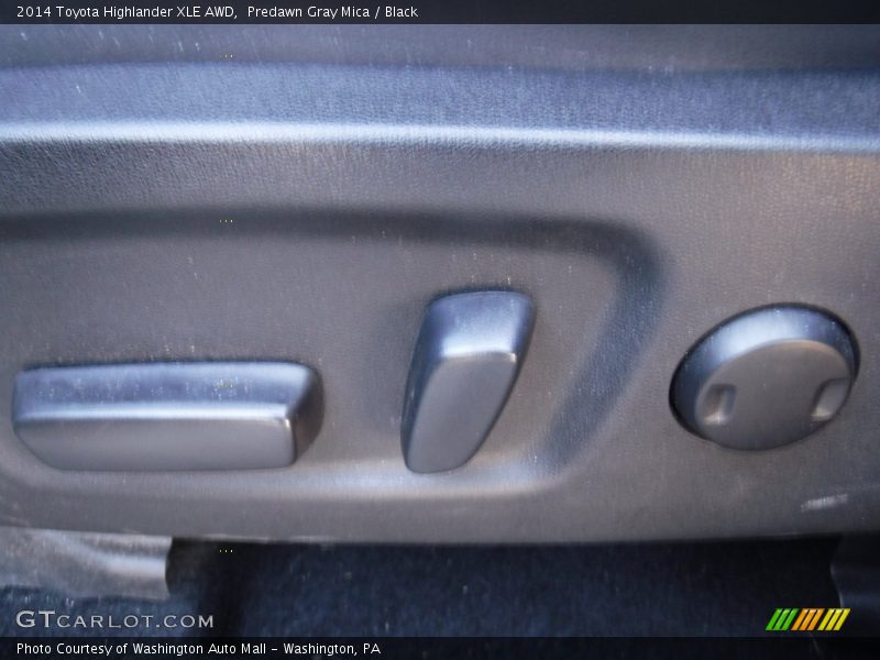 Predawn Gray Mica / Black 2014 Toyota Highlander XLE AWD