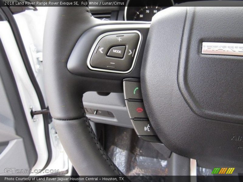 Controls of 2018 Range Rover Evoque SE
