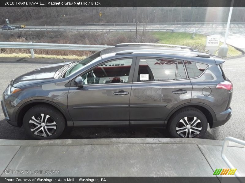 Magnetic Gray Metallic / Black 2018 Toyota RAV4 LE