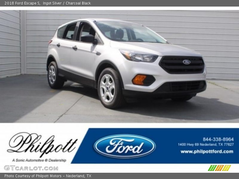 Ingot Silver / Charcoal Black 2018 Ford Escape S
