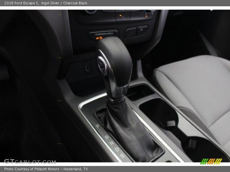 Ingot Silver / Charcoal Black 2018 Ford Escape S