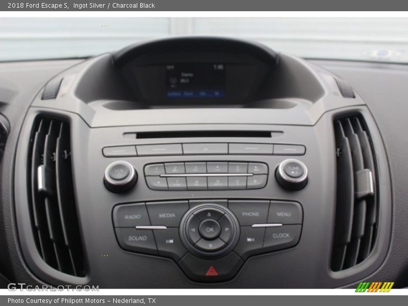 Ingot Silver / Charcoal Black 2018 Ford Escape S
