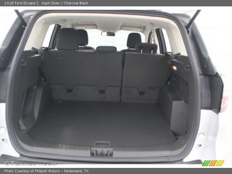 Ingot Silver / Charcoal Black 2018 Ford Escape S