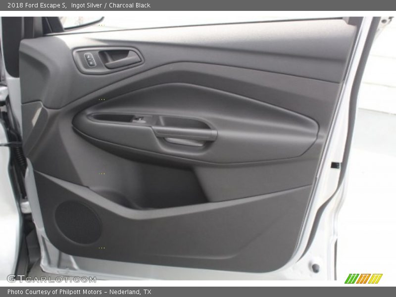 Ingot Silver / Charcoal Black 2018 Ford Escape S