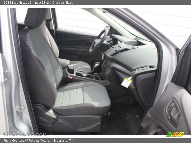 Ingot Silver / Charcoal Black 2018 Ford Escape S