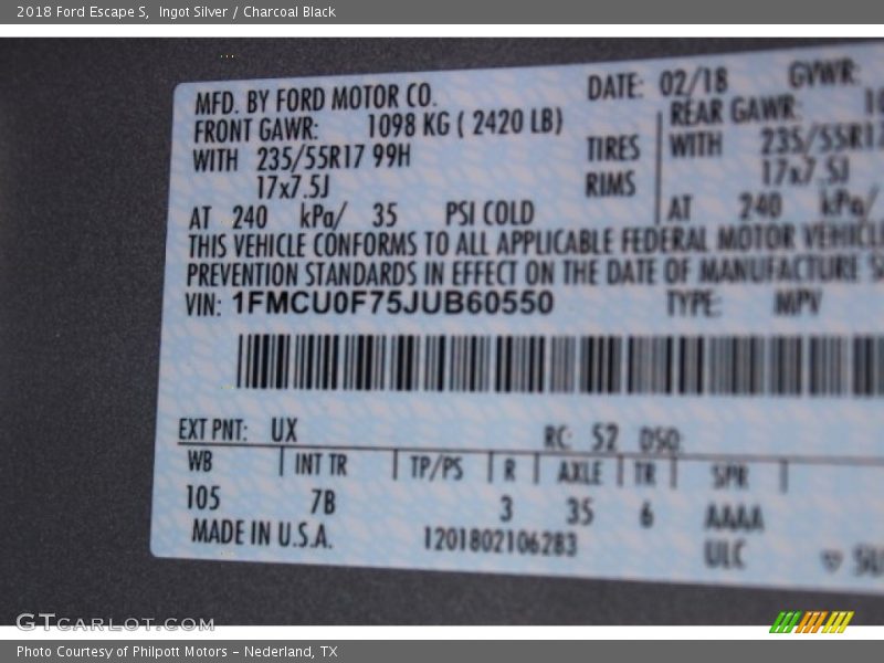 Ingot Silver / Charcoal Black 2018 Ford Escape S