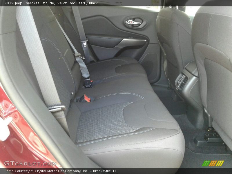 Velvet Red Pearl / Black 2019 Jeep Cherokee Latitude