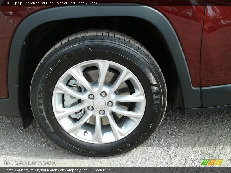 Velvet Red Pearl / Black 2019 Jeep Cherokee Latitude
