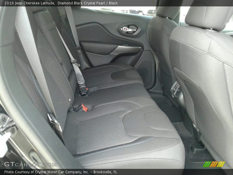Diamond Black Crystal Pearl / Black 2019 Jeep Cherokee Latitude