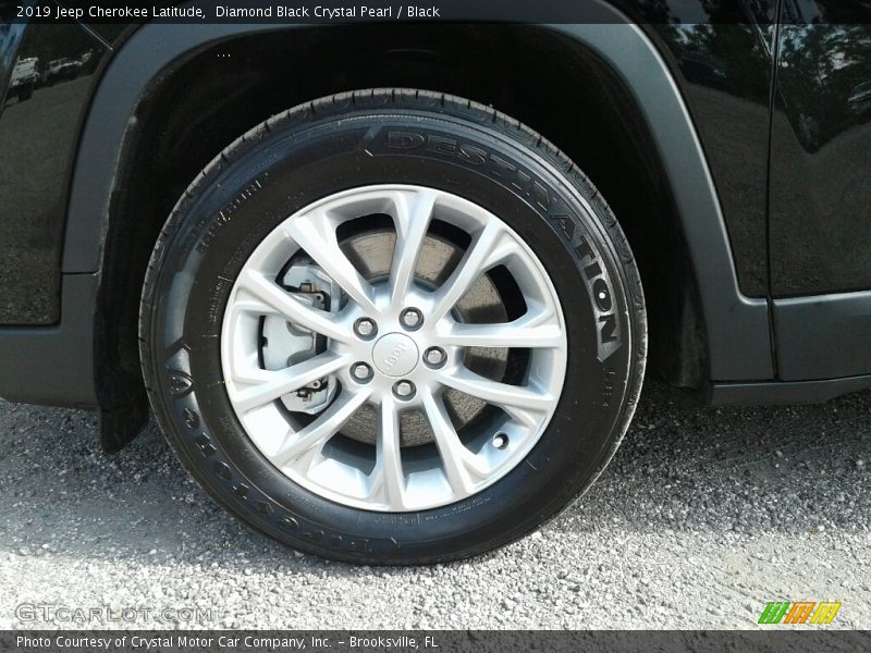  2019 Cherokee Latitude Wheel