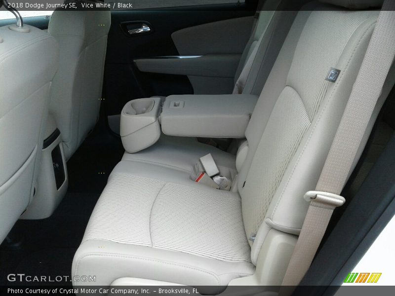 Vice White / Black 2018 Dodge Journey SE