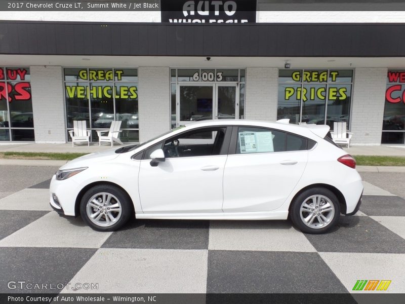 Summit White / Jet Black 2017 Chevrolet Cruze LT